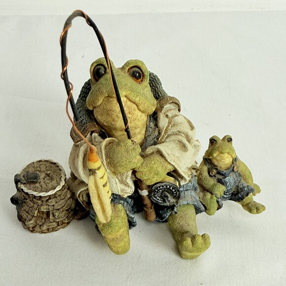 Boyds Ribbet Co Frogmorton Tad Fishing Figurine Harmony Kingdom - Picture 1 of 7